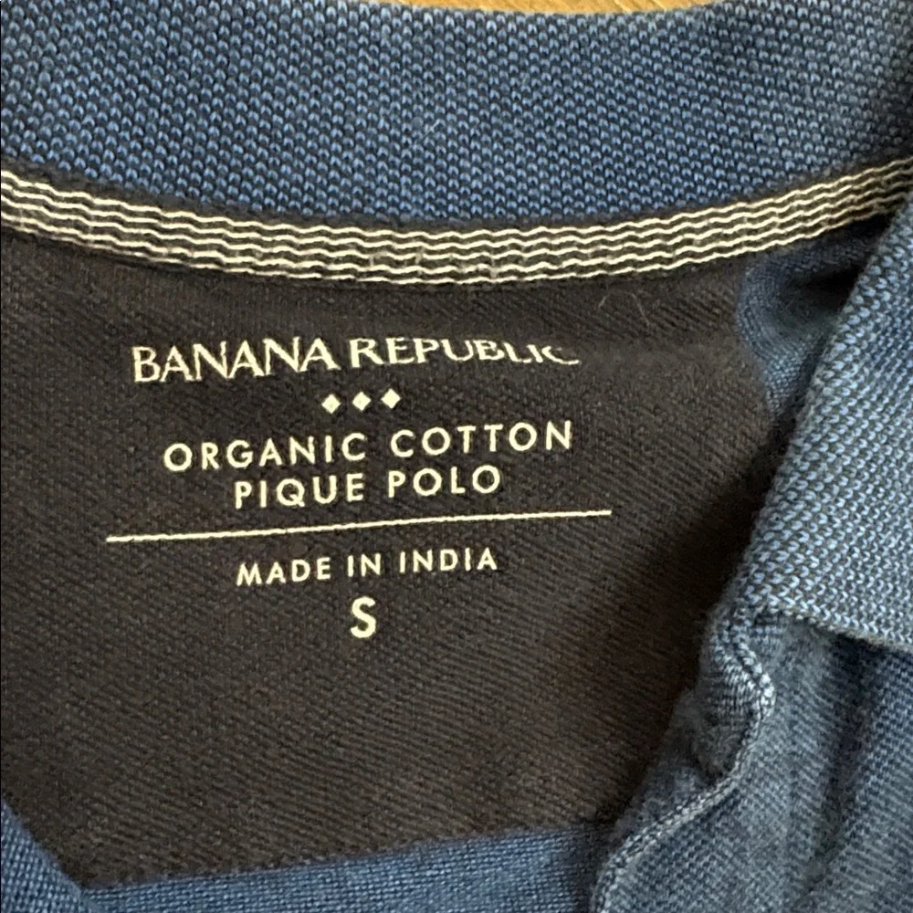 Banana Republic blue short sleeve polo shirt Size S